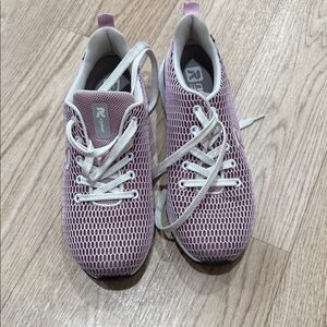 Rieker Women's Mauve Mesh Sneakers. NWOT